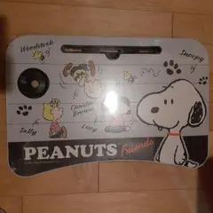 未使用　PEANUTS スヌーピー 折りたたみテーブル