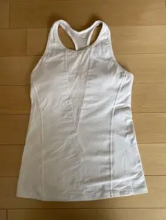 イージーヨガ　ホワイトタンクトップ Mサイズ