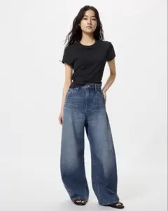 ユニクロ UNIQLO バギーカーブジーンズ 24インチ（裾上げ有り）のサムネイル
