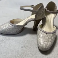 ベルメゾンBENEBISパイソンパンプス23cmEEE ヒール9cm 結婚式のサムネイル
