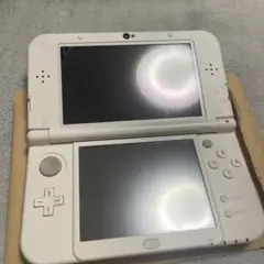 最終値下げ6日昼12時まで！New Nintendo 3DS LL ホワイト