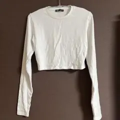 ZARA ホワイト クロップド長袖Tシャツ✴︎