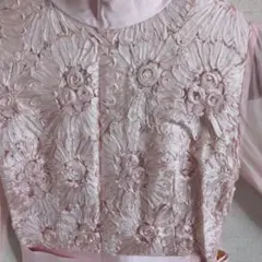 演奏会　長袖レース装飾ピンクドレス