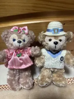 ダッフィー　シェリーメイ　コスチュームピンバッチ