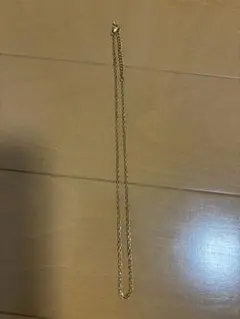 金色のシンプルロングネックレス　長さ45cm
