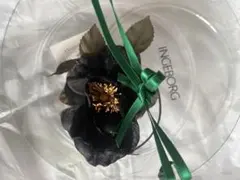 INGEBORG ブラック フラワーモチーフ コサージュのサムネイル