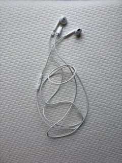 earpods ホワイト 有線イヤホン
