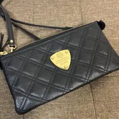 【美品】アタオ　ブーブー　ブラックダイヤ　キルティング　ゴールド金具　レザー　黒 imgrc0131455161.jpg