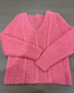Vネック ケーブル編み ニット