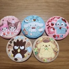 【新品】サンリオ　刺繍缶バッジ　5点セット