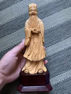 Decorative object, antique art, intricate craftsmanship, special white material, netsuke, natural material, superb quality, antique ornament.