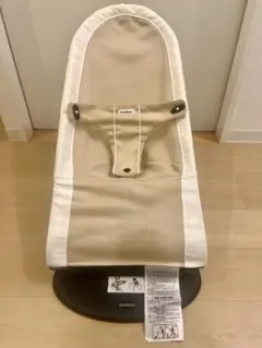 【6/15まで】人気　メッシュ素材 BABYBJORN バウンサーのサムネイル