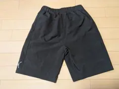 PUMA 黒 ハーフパンツ 150cm