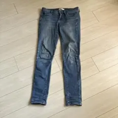 UNIQLO ライトブルー スリムフィット デニム S