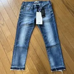 Item thumbnail for item aefa7852-44c0-4ffa-bcf3-eebc025aa94e