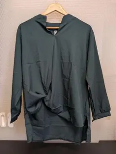 A84【MaoMao】 新品 3XL フロントツイスト スキッパー ブラウス 緑