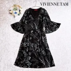 美品♡ヴィヴィアンタム 刺繍ワンピース 花柄刺繍 Vネックフレア 極美品☆ヴィヴィアンタム 花柄 刺繍 ワンピース シルク ブラック ベル