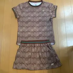 フ*ク様 New Balance ベージュ ロゴ入り スカートセット - メルカリ