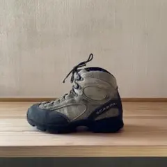 Item thumbnail for item 2aad0c92-1983-45bf-9935-8101c4941458