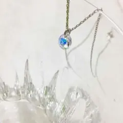 虹色 スワロフスキー ガラス ストーン 一粒 ネックレス