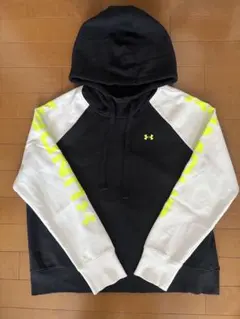 Under Armour XL 裏起毛パーカー 黒