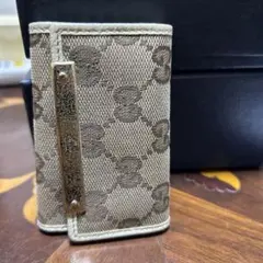 GUCCI GGキャンバス キーケース