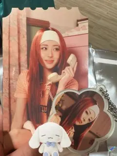 ルセラフィム コラボカフェ ユンジン