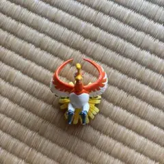 ポケモン　ホウオウ フィギュア 約7cm