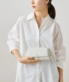 イアクッチ アバ ウォレットショルダー CERVO 美品