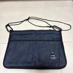 サコッシュ