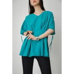 AZUL by moussy ウエストタック ペプラム ブラウス ギャザー袖 緑のサムネイル