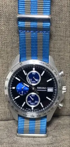SEIKO CHRONOGRAPH BLK/SLV 8T67-00C0 メンズのサムネイル