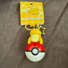 台湾限定　ポケモン　光るキーホルダー　コダック