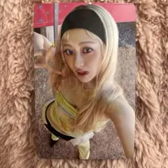 LESSERAFIM ユンジン DIFFERENT weverse ホログラム