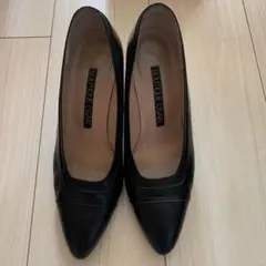 シンプル　OSAKI パンプス 黒のサムネイル