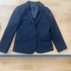 黒のリクルートスーツ（ブレザー＆パンツ）