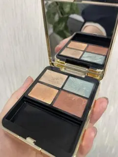 クレドポーボーテ オンブルクルールクアドリ 502 ホリデー