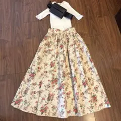 定価40万！miumiu花柄フレアロングスカートのサムネイル