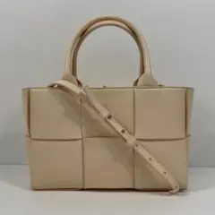 ボッテガヴェネタ アルコトート 709337 イントレチャート MBZ265