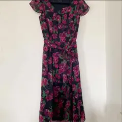 【美品】LAURAASHLEYローズ柄ワンピース