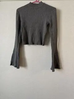 GRL グレー リブ編み フレアスリーブ ニット