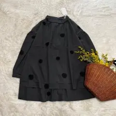 新品 ドット刺繍ブラウス チャコール フリー