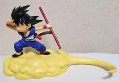 ドラゴンボール フィギュア それいけ 筋斗雲 孫悟空 少年期 (青服) 海外正規 ドラゴンボール それいけ! 筋斗雲!! ー孫悟空：少年期ー 全2種