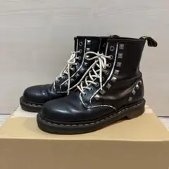 Dr. Martens スタッズ 8ホール ブーツ