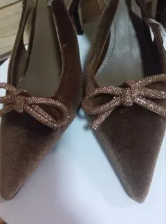 R&E新品未使用ブラウンベルベットパンプス 24.5