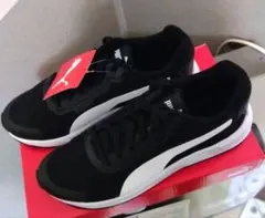 Puma ブラック/ホワイト スニーカー
