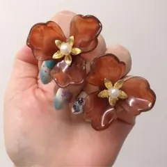 Item thumbnail for item 45343e5e-f8bb-4d1f-843d-514d52b6e240