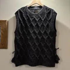 新品タグ付き⭐️ハグオーワー　フラワー＆ポップコーン編みハンドニットベスト 新品タグ付き⭐️ハグオーワー フラワー＆ポップコーン編み
