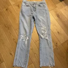 ZARA ザラ　ライトブルーダメージデニム　EUR36 ストレートのサムネイル