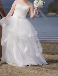 ウェディングドレス　前撮り　フォトウェディング 結婚式 白